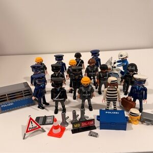 Playmobil  Figures Police Cops Swat lot
